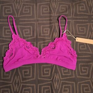 SKIMS Fits Everybody Lace Triangle Bralette